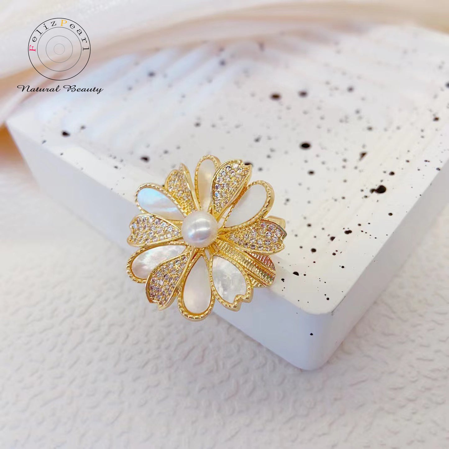 Grace Daisy. Copper Cubic Zirconia Freshwater Pearl Brooch - Feliz Pearl