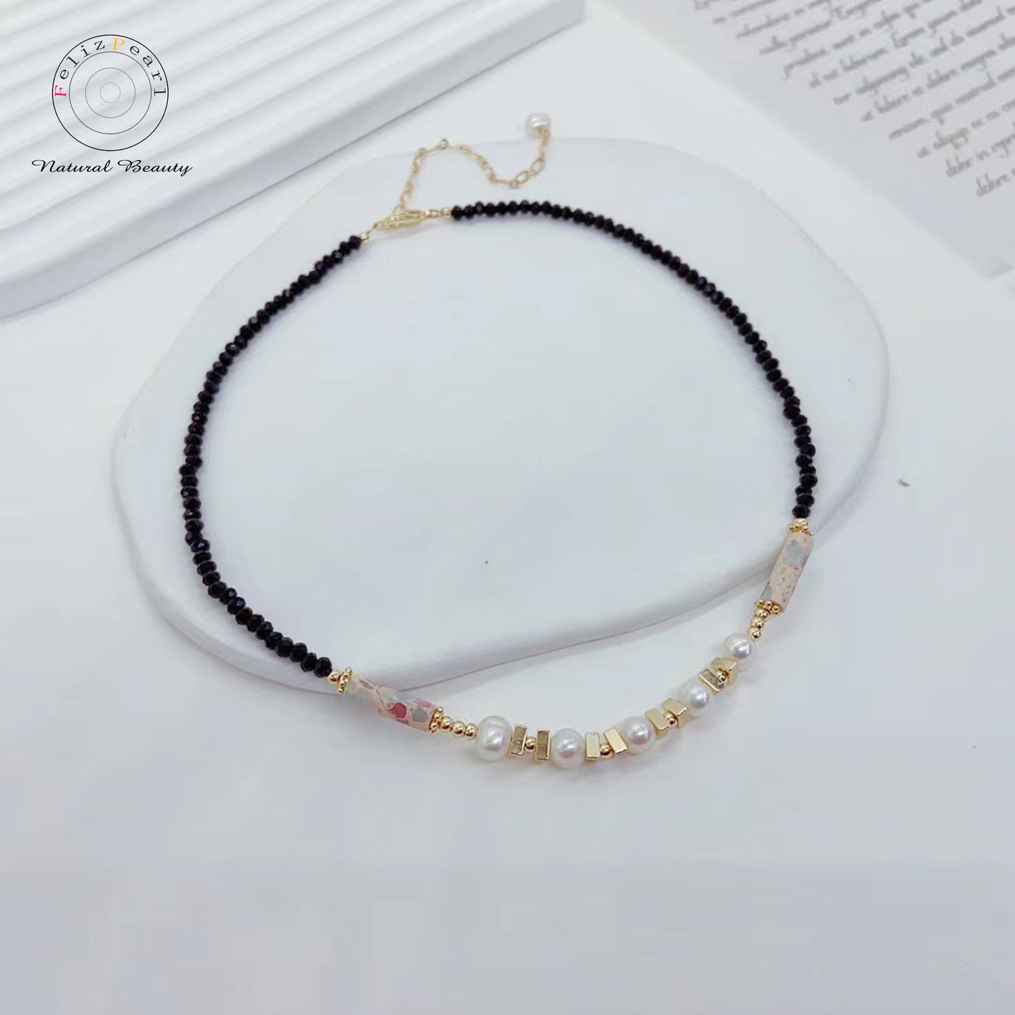 Chic Freshwater Pearl Choker Crystal Jewelry - Feliz Pearl