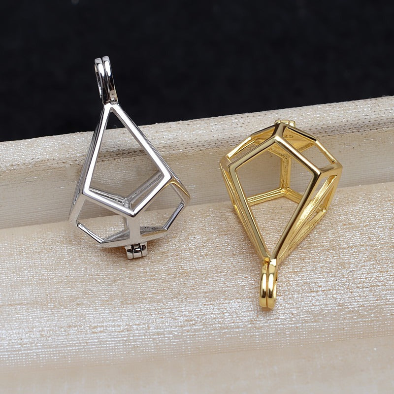 Feliz Pearl Triangle Pearl Cage Pendant - Feliz Pearl 