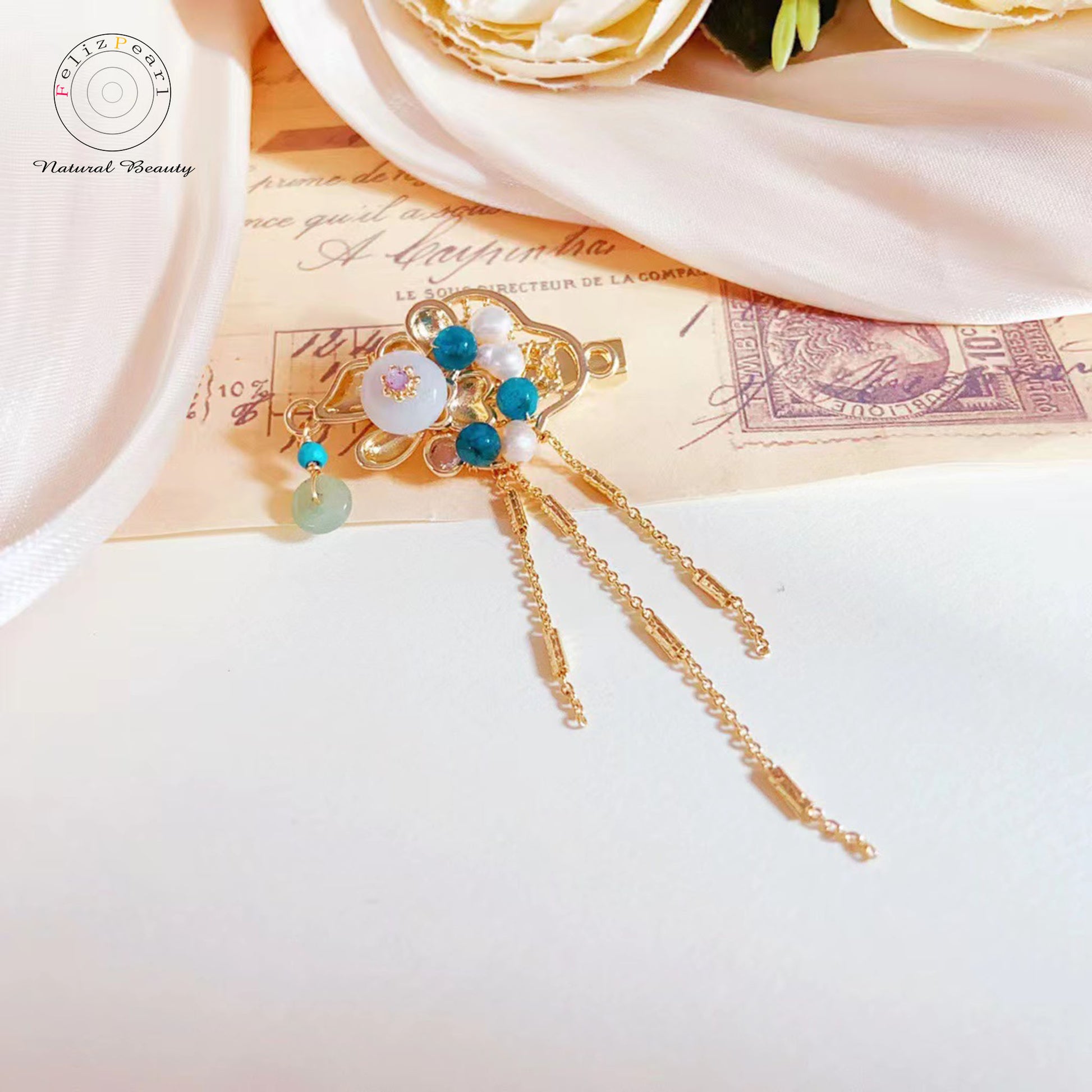 Chinese style.Hanfu Pearl Lotus Pearl Brooch - Feliz Pearl 