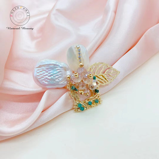 Flower Secret. Handmade Crystal Brooch Pearl Jewelry - Feliz Pearl 