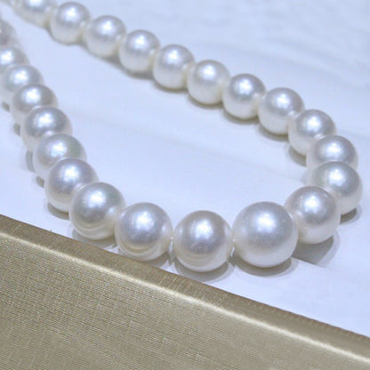 White color round edison pearl strands