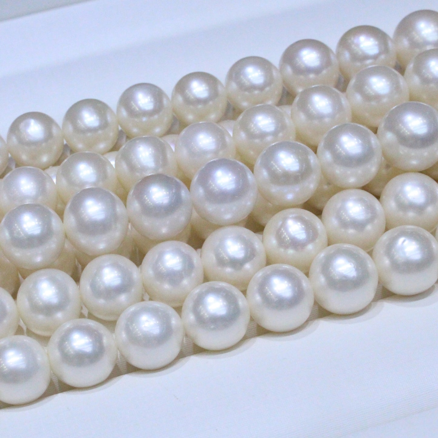 White color round edison pearl strands