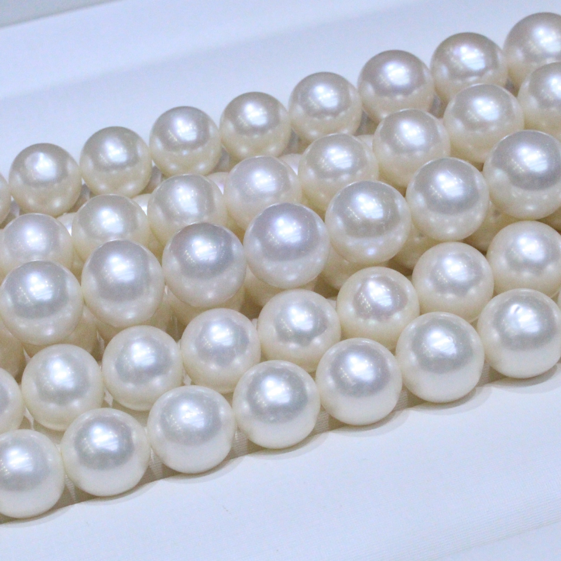 White color round edison pearl strands